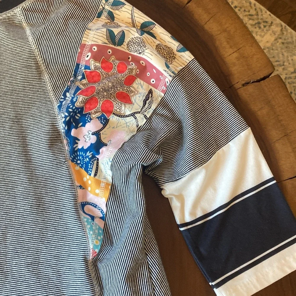 Colorful Boho Patchwork Shirt/ Size Medium - Picture 4 of 6